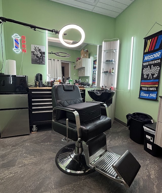 DR the Barber photo 1