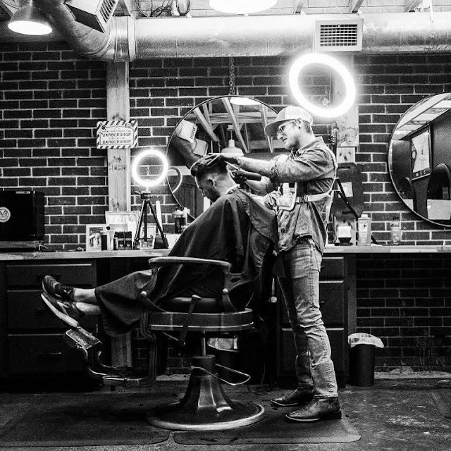 DR the Barber photo 3