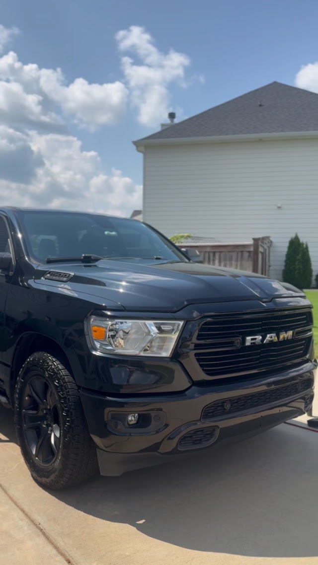 Driveway Car Detailing photo 3
