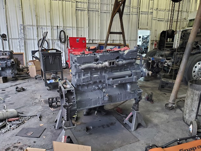 Dubs Big Rig Repair photo 2