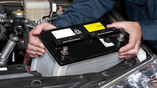 Dueitt's Battery Supply photo 3