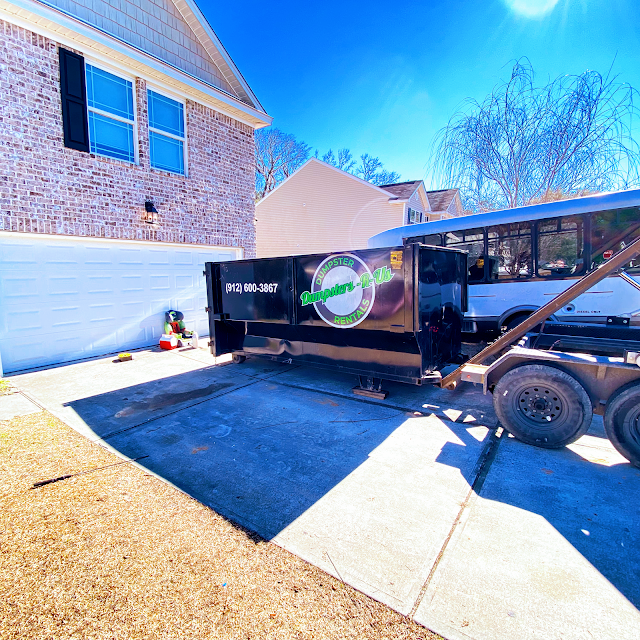 Dumpsters-R-Us photo 4
