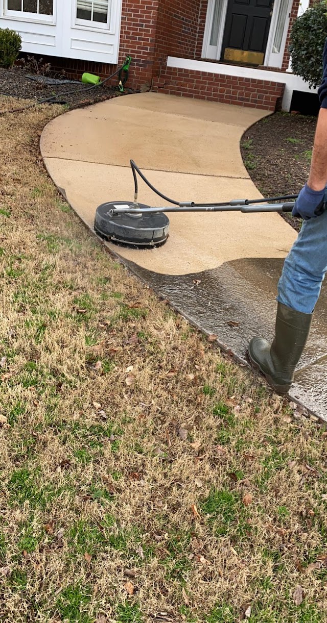 DW Power Washing photo 4