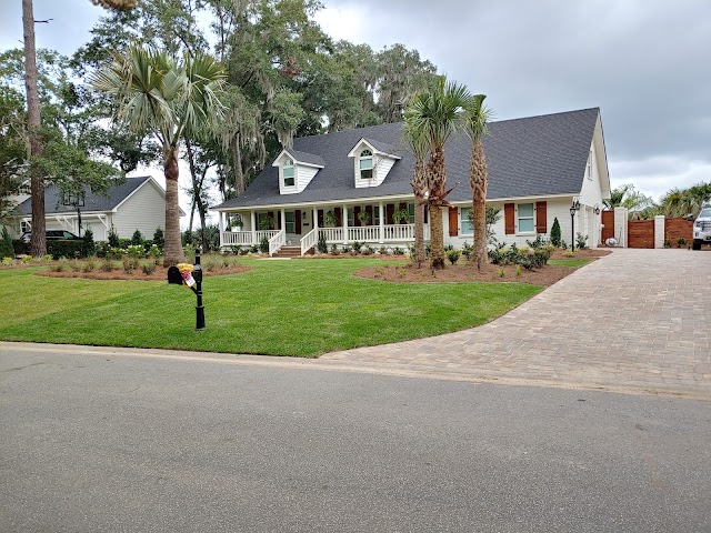 Earthscapes Landscaping Savannah GA photo 3