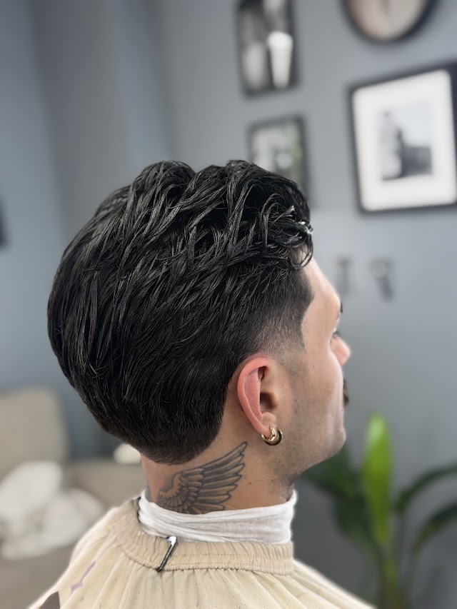 EB Barbershop photo 2