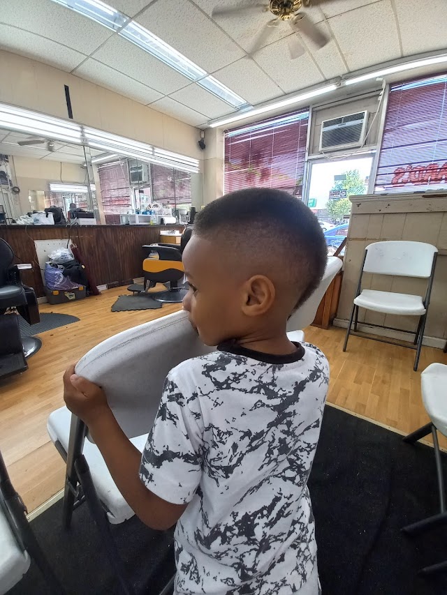 Edward's Barber Shop photo 1