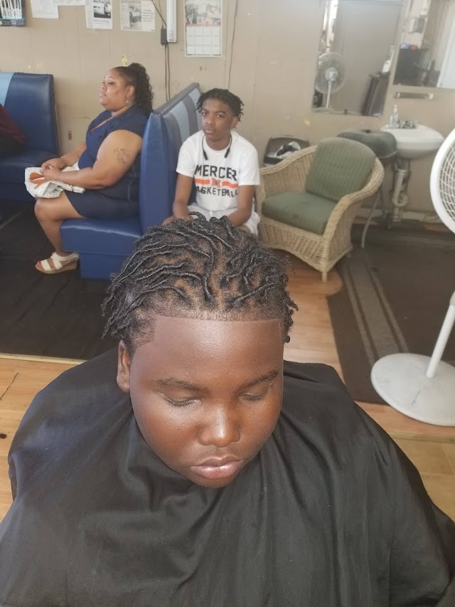 Edward's Barber Shop photo 2