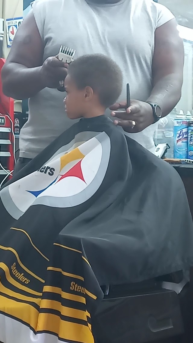 Edward's Barber Shop photo 3