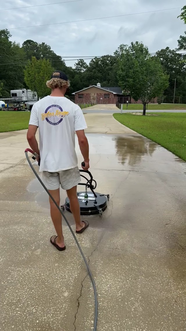 Elite Exterior Soft/Pressure Washing LLC photo 3