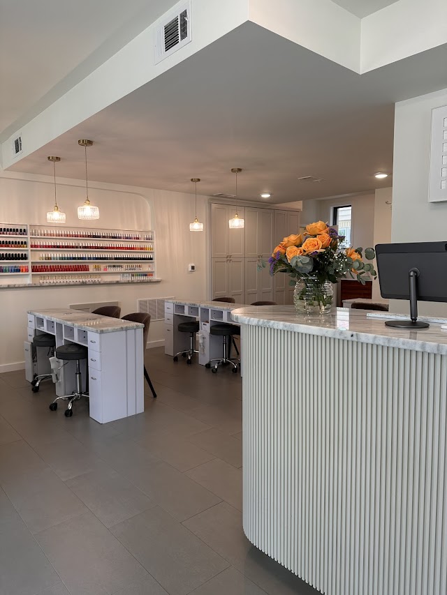 eMarie - Boutique Nail Salon - Forsyth Park photo 1