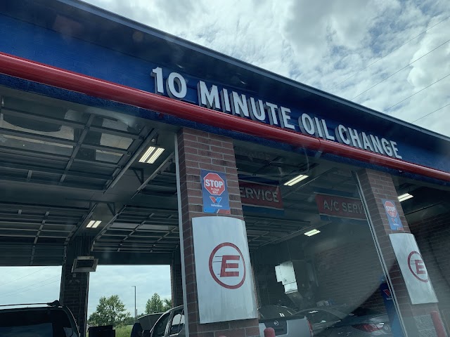 Express Oil Change & Tire Engineers photo 2