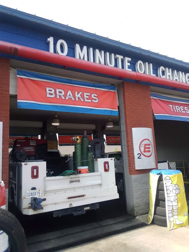 Express Oil Change & Tire Engineers photo 2