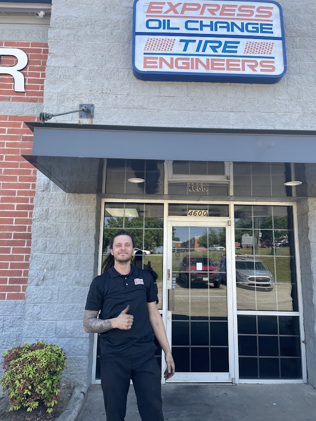 Express Oil Change & Tire Engineers photo 2