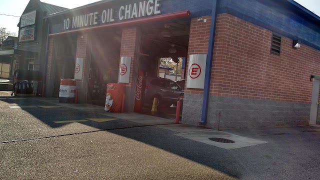 Express Oil Change & Tire Engineers photo 2