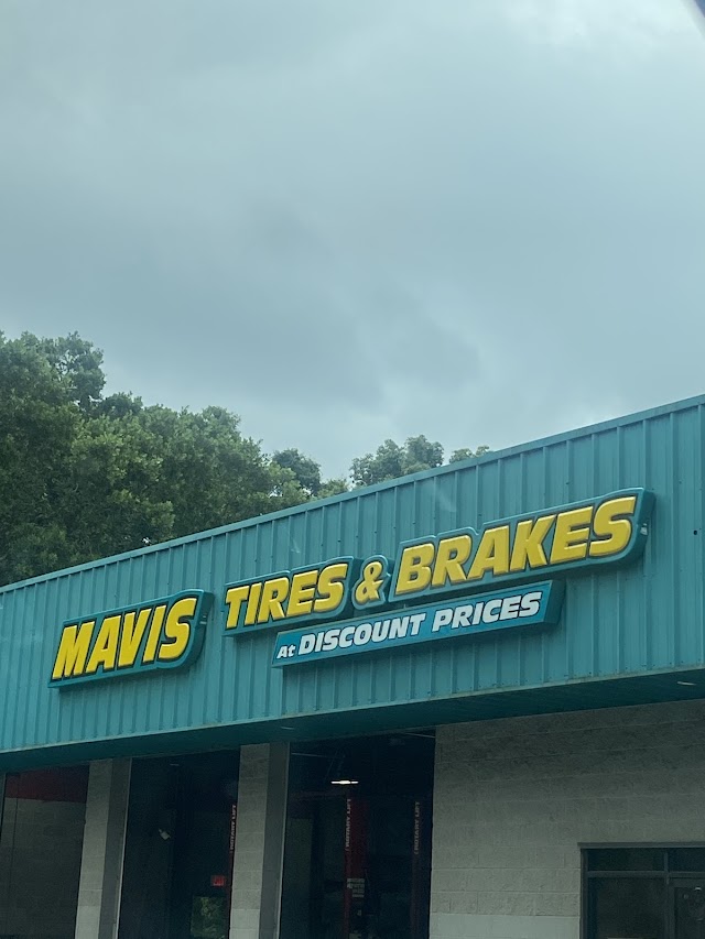 Express Oil Change & Tire Engineers photo 3