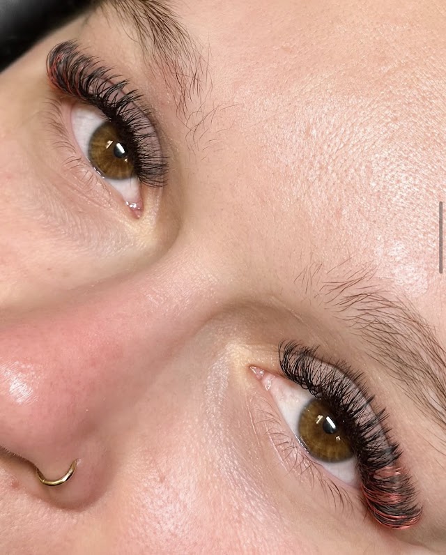 Eyelashes by Emma