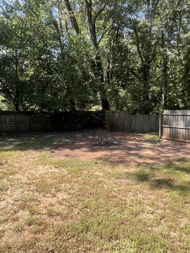 EZ Atlanta Junk Removal