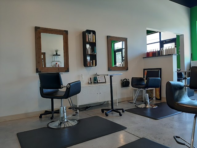 Fringe Salon of Huntsville photo 2