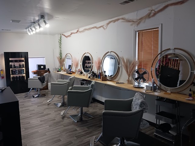 Fringe Salon photo 4