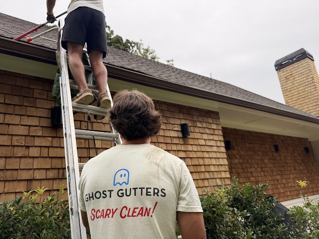 Ghost Gutters of Athens