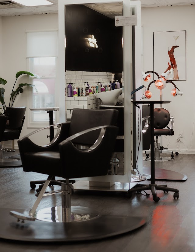 Glam Salon And Blow Dry Bar photo 3