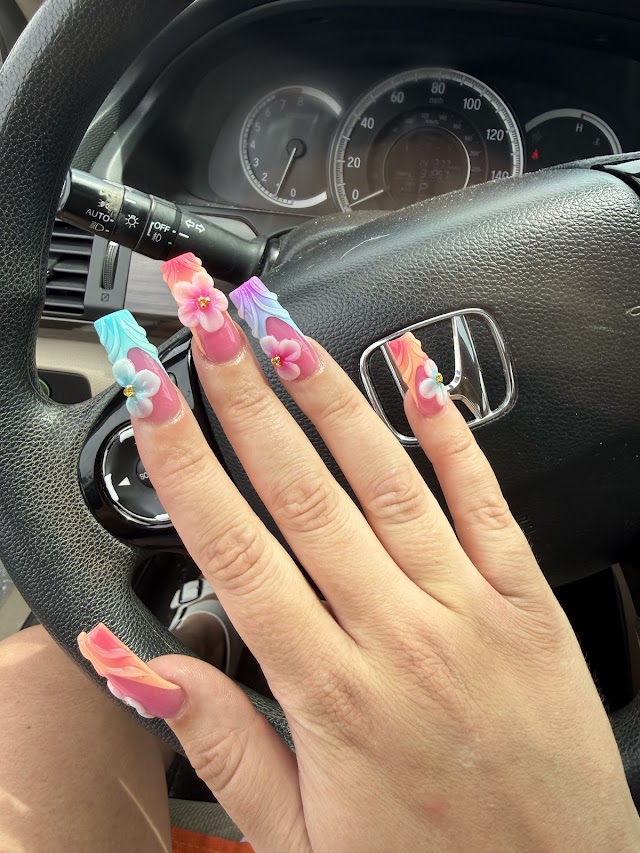 Golden Nails and Spa photo 2
