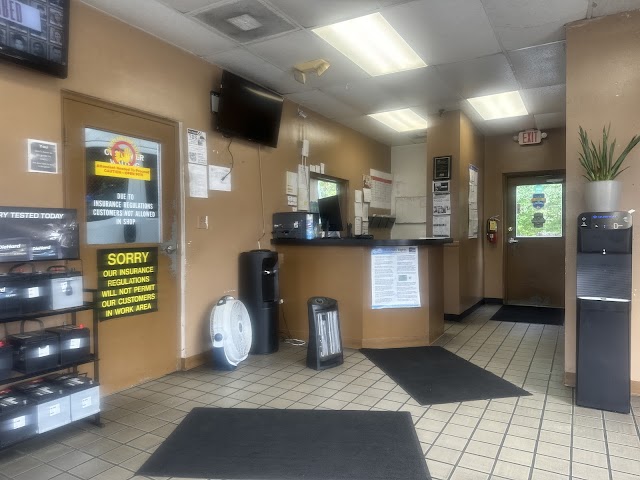 Grease Monkey photo 3