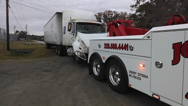 GT's Wrecker Service & Truck Repair photo 2