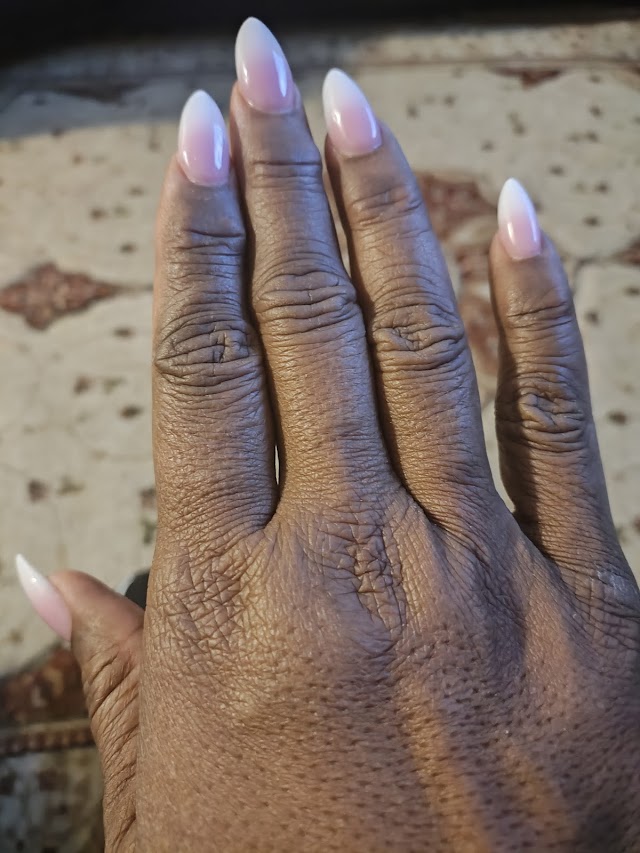 Happy Nails photo 2