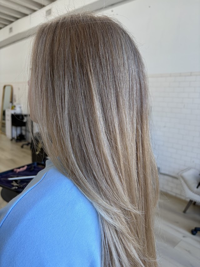 Harlow Salon photo 2