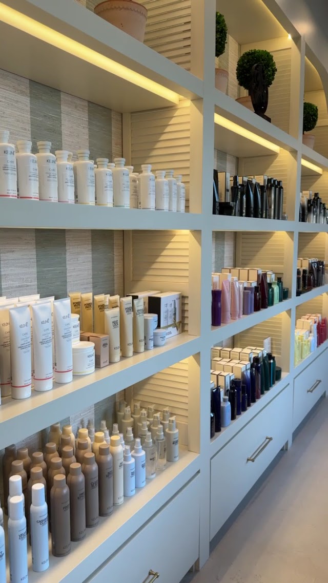 Haven and Mane Salon photo 3