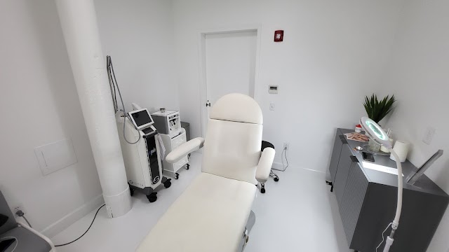 Hello Lovely Esthetique photo 4
