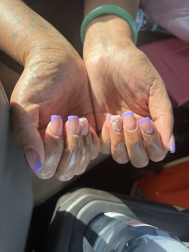 Hollywood Nails photo 2
