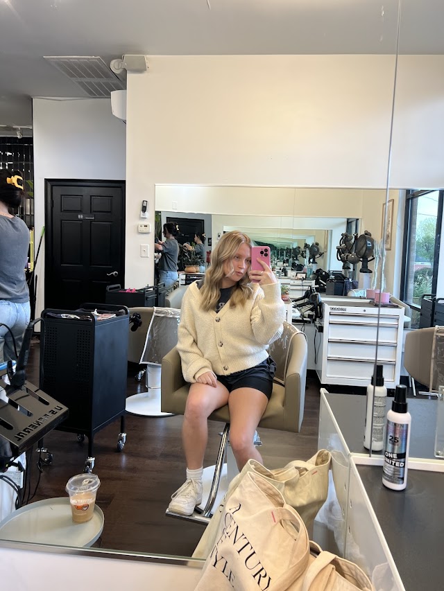 Hologram Salon photo 4
