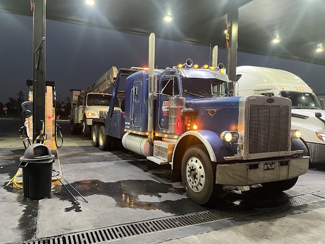 Hometown Towing Service & Wrecker Services Valdosta GA photo 2