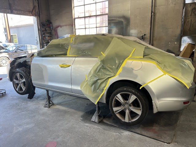 Howard's Body & Paint Shop photo 2