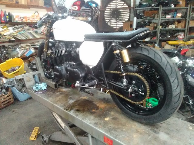 J & R Cycle Shop photo 4