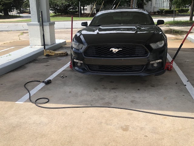 Jordan Tires 24/7 Roadside assistance photo 4