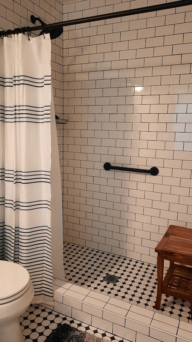 JZ TILE INSTALLER photo 3