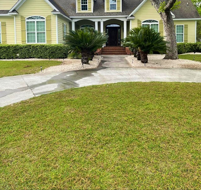 Kiss My Grass Landscaping
