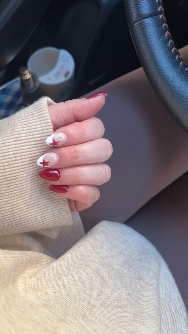 L T Nails photo 2