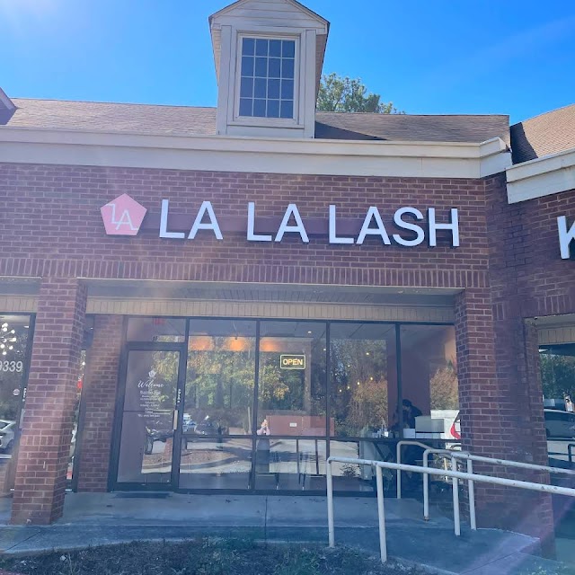 LA LA LASH photo 2