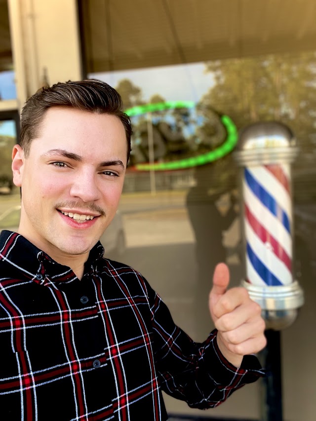 Lake Park Barber & Styling Shp photo 2