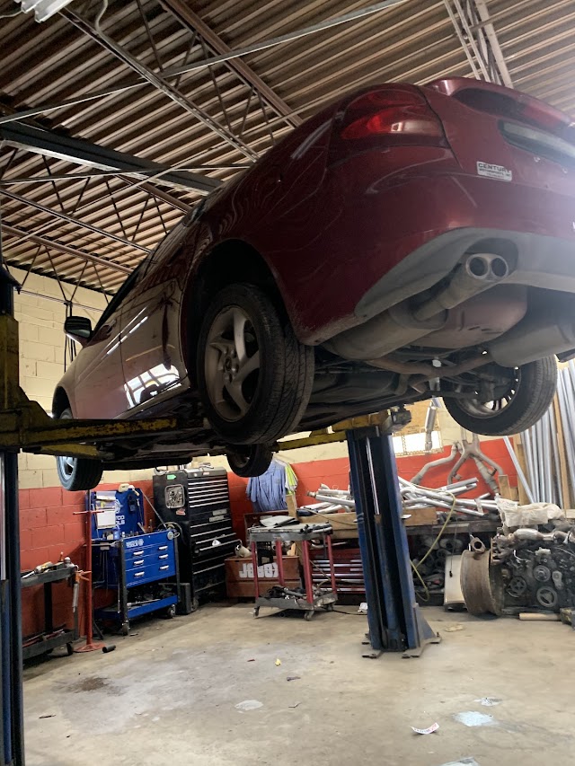 Laredo Muffler Shop photo 2