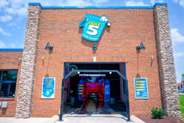 Lee's Magic Tunnel Car&Wash photo 3