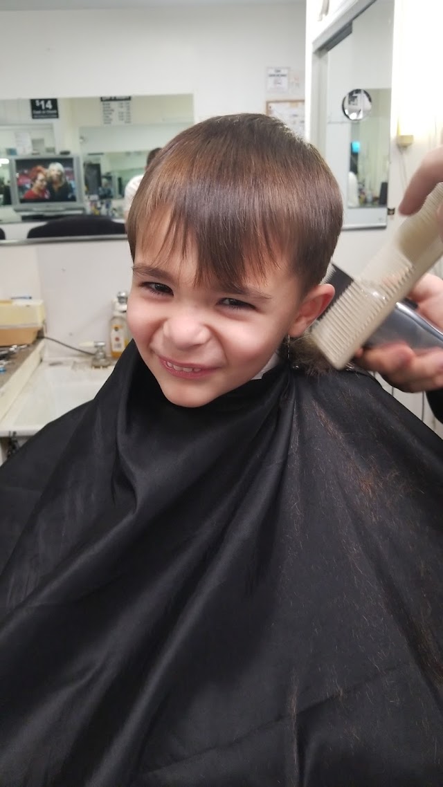 Lou's Barbershop photo 2
