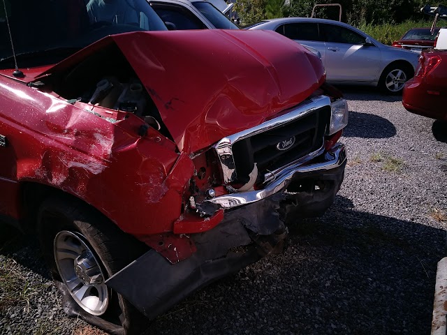 Love's Auto Repair photo 2