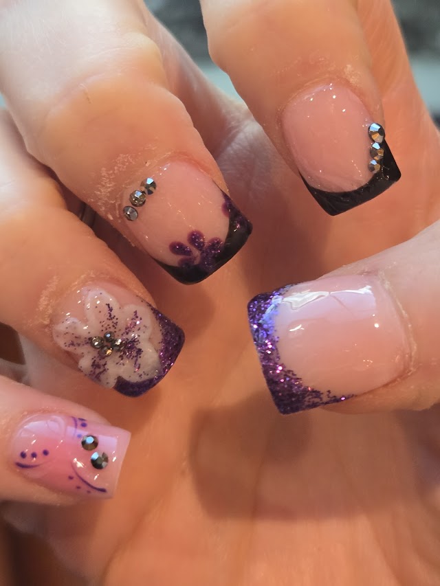LP Luxury Nail Lounge photo 2