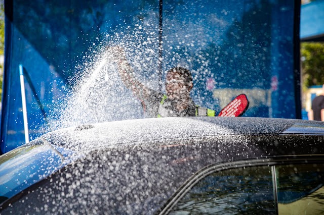 LuLu's Car Wash photo 4