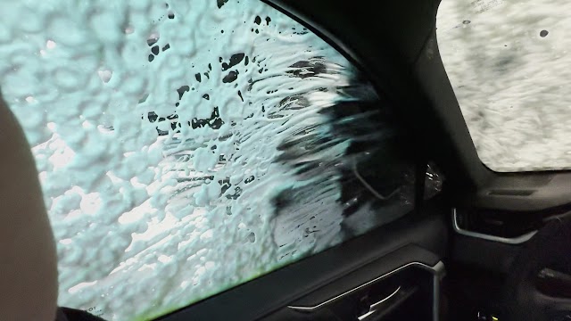 LuLu's Car Wash photo 3